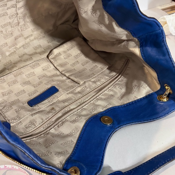 Michael Kors Electric Blue Hobo Shoulder Bag Gold Hardware Zipper Accents - Picture 9 of 13